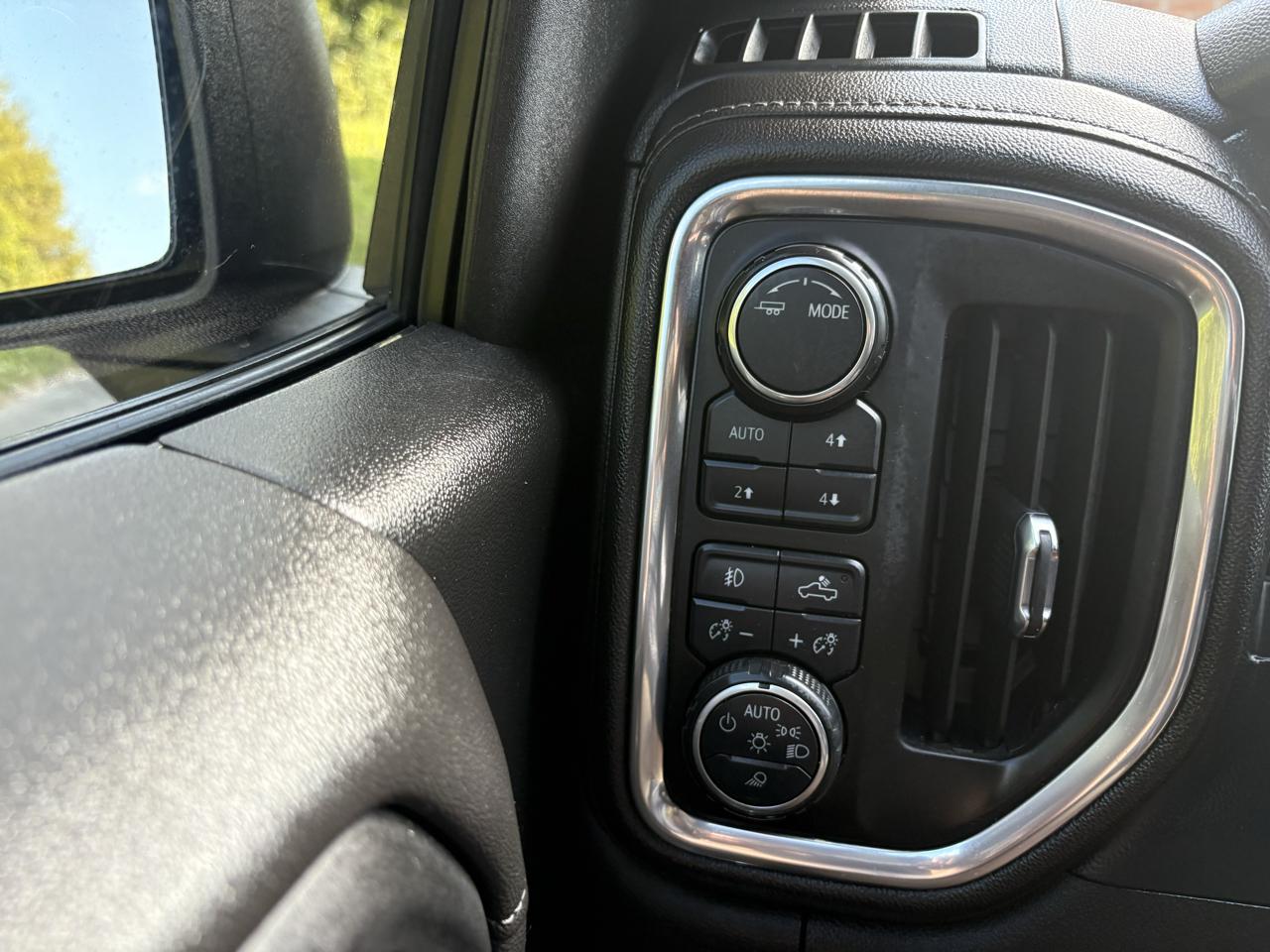 Chevrolet Silverado 1500 LT Trail Boss Crew Cab 4WD 2020