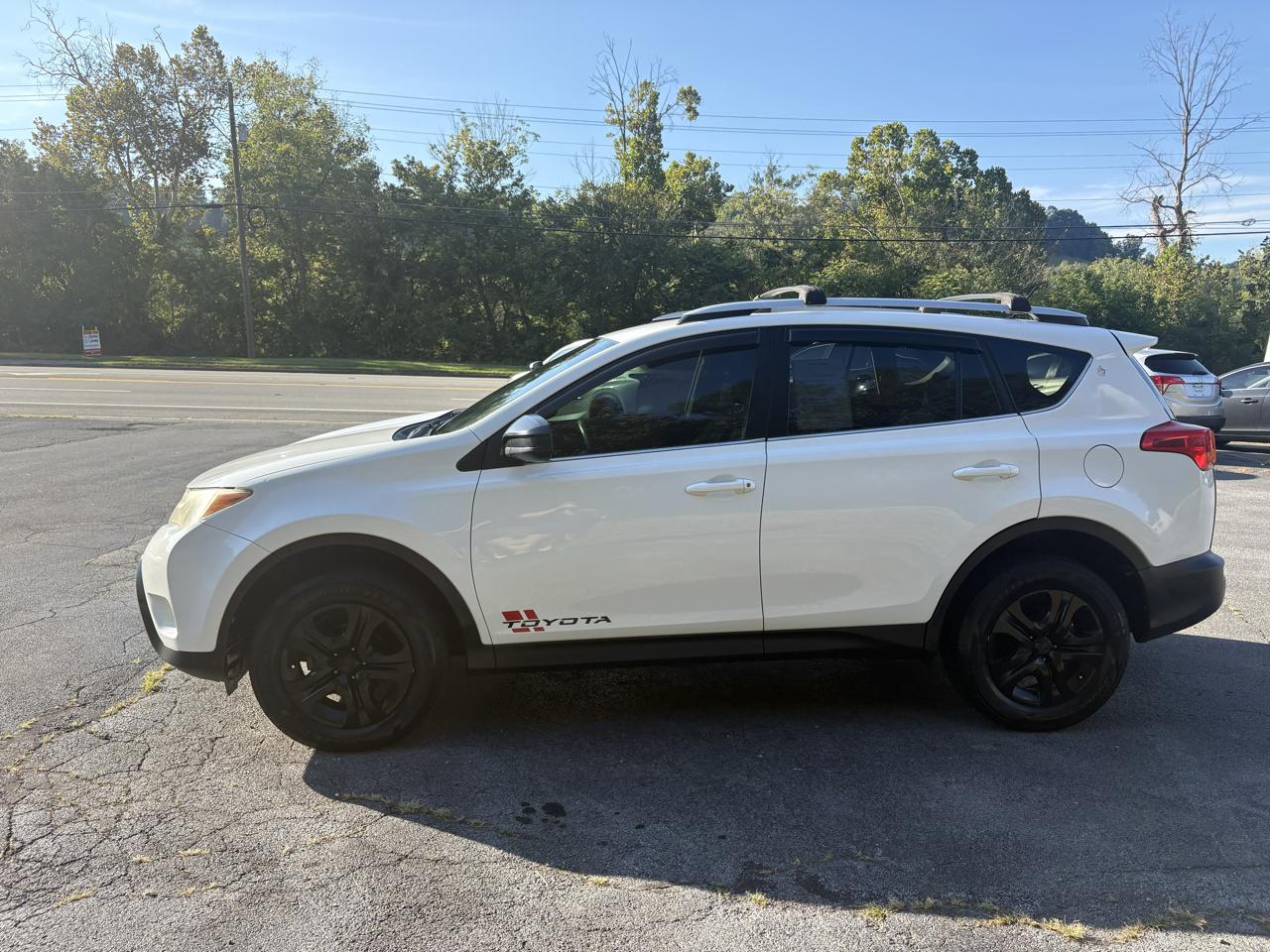 Toyota RAV4 LE AWD 2015