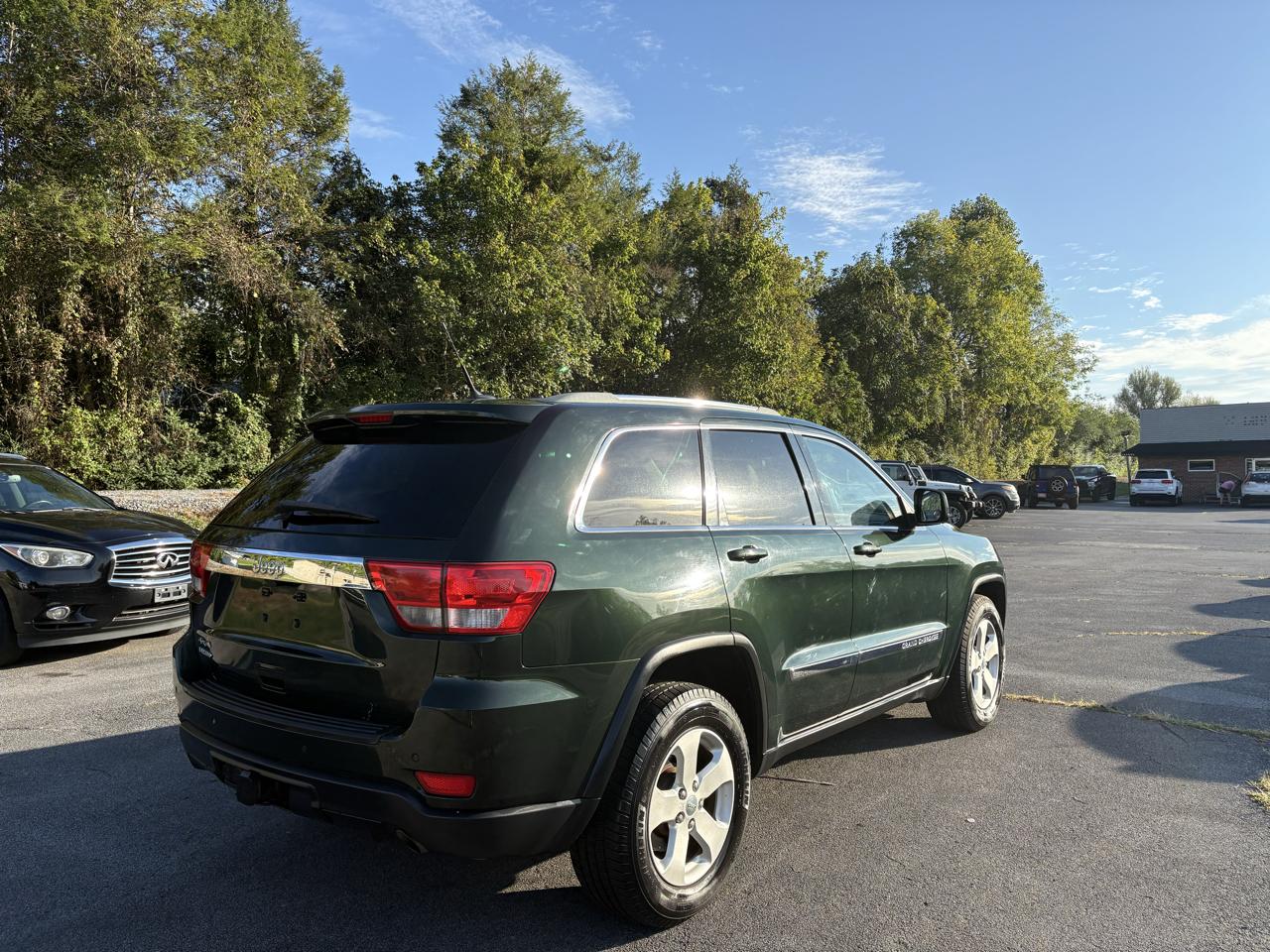 Jeep Grand Cherokee Laredo 4WD 2011