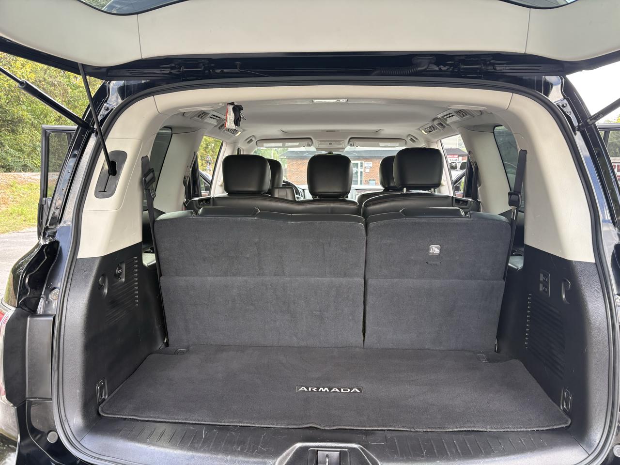 Nissan Armada SV AWD 2019