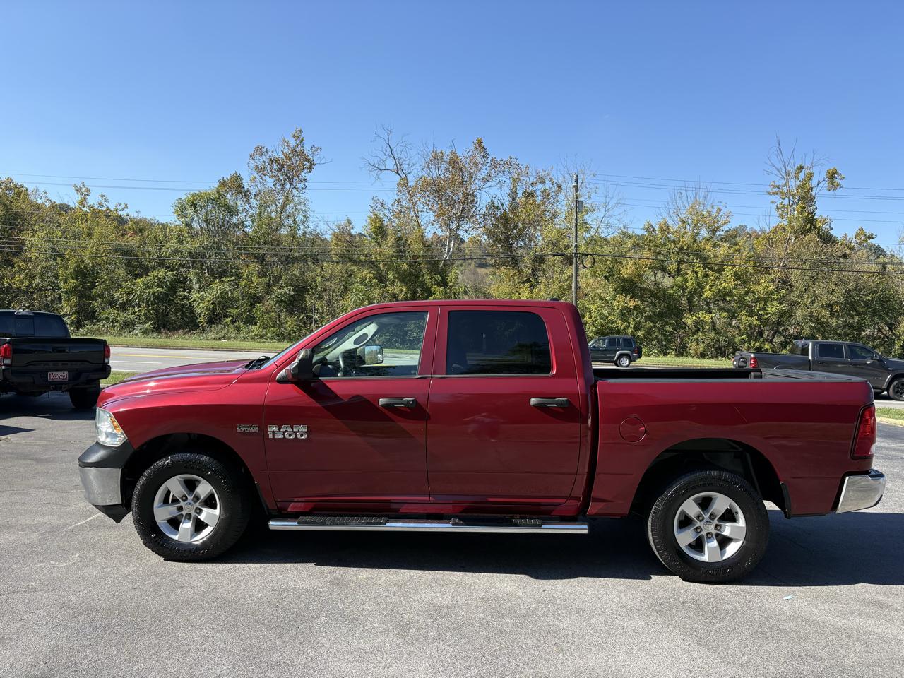 RAM 1500 Tradesman Crew Cab SWB 4WD 2014