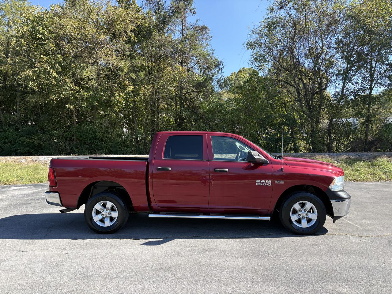 RAM 1500 Tradesman Crew Cab SWB 4WD 2014