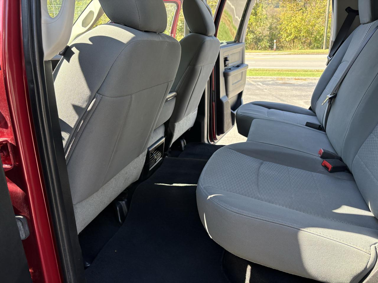RAM 1500 Tradesman Crew Cab SWB 4WD 2014