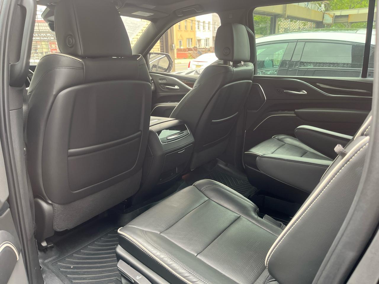 2023 Cadillac Escalade ESV Premium Luxury - Photo 9