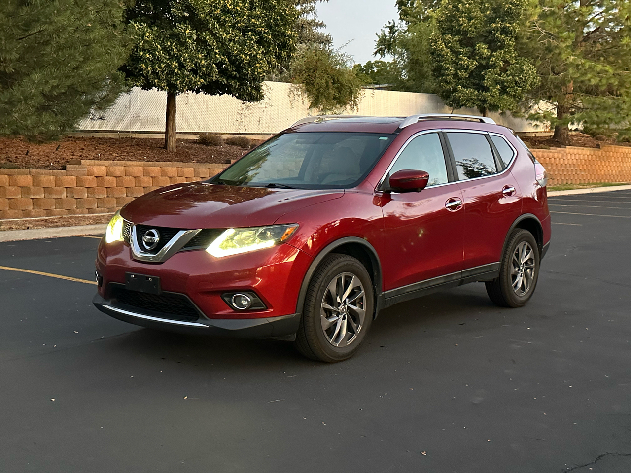 2016 Nissan Rogue SL Sport Utility 4D