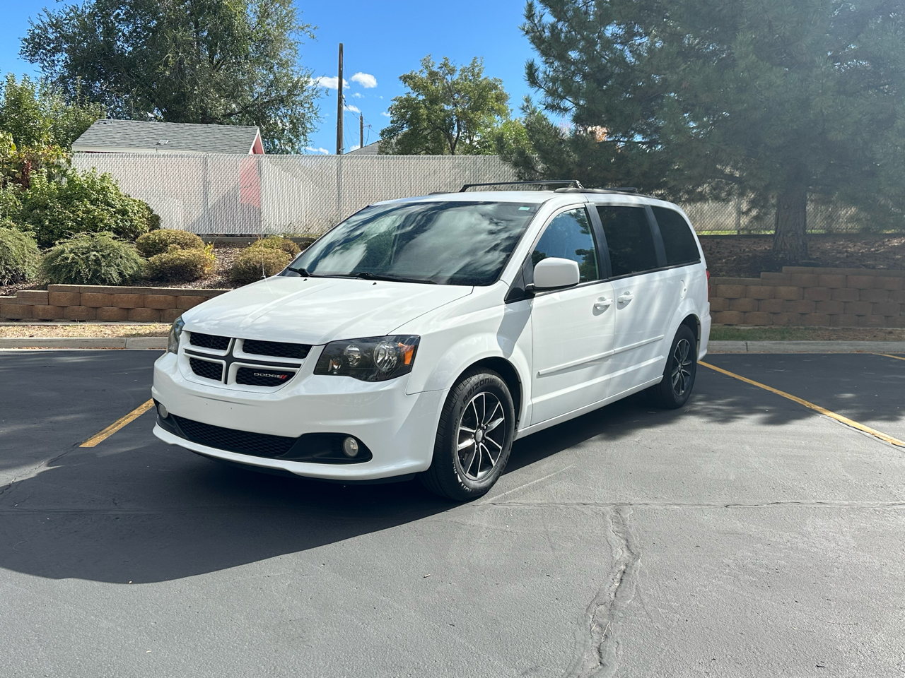 2017 Dodge Grand Caravan GT Minivan 4D