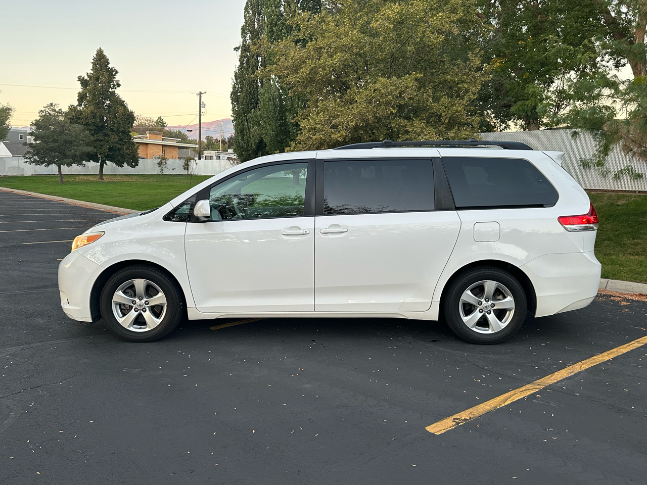 Toyota Sienna  2014 Toyota Sienna  2014