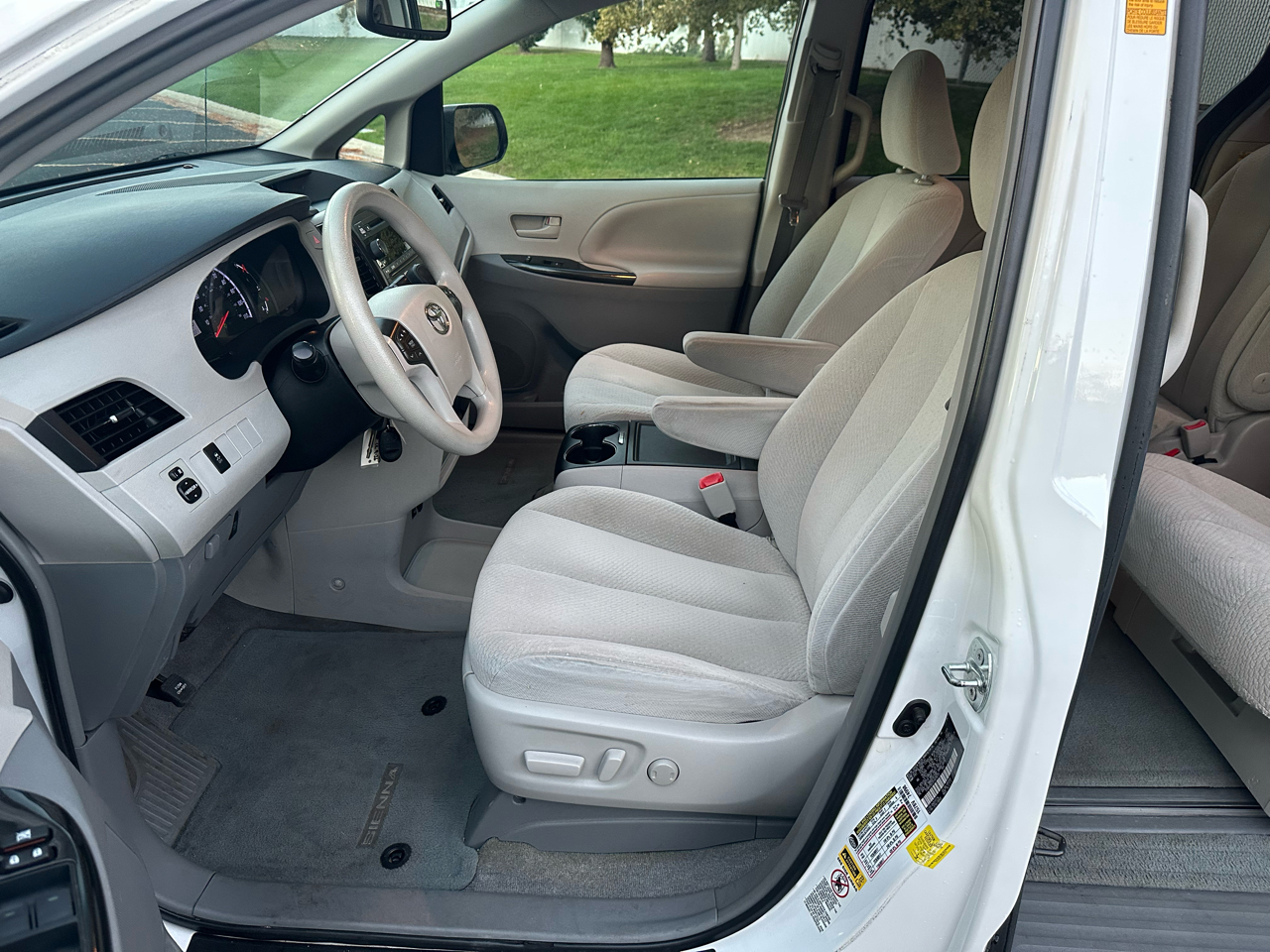 Toyota Sienna  2014 Toyota Sienna  2014