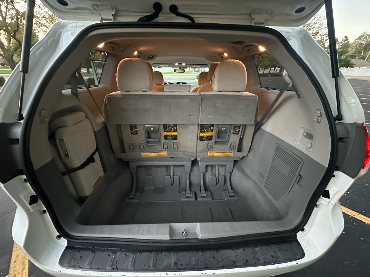 Toyota Sienna  2014 Toyota Sienna  2014