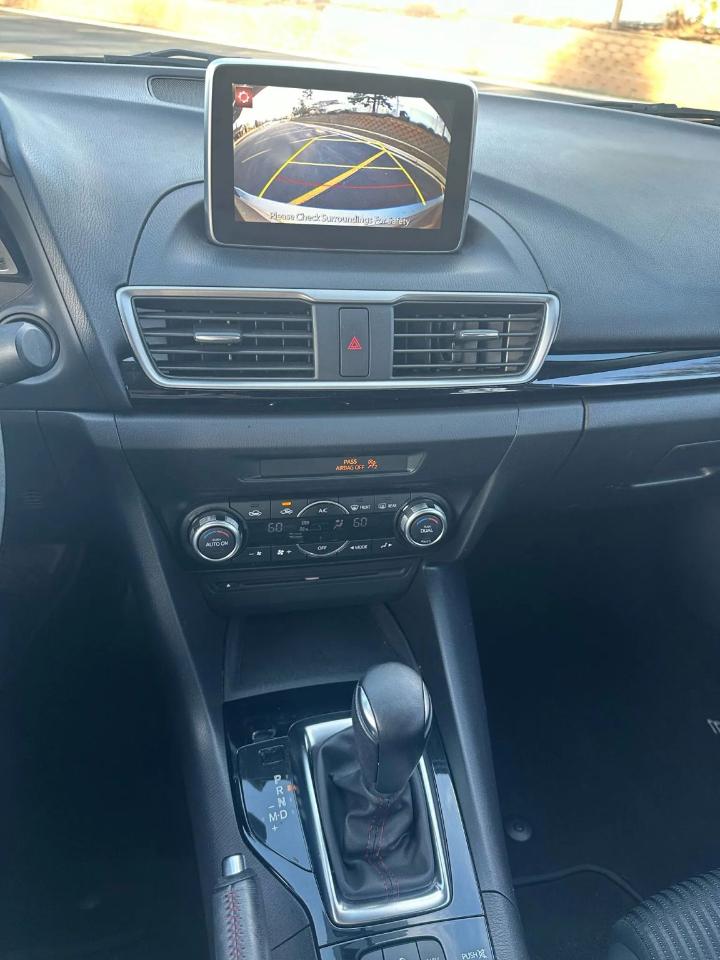 Mazda MAZDA3  2014