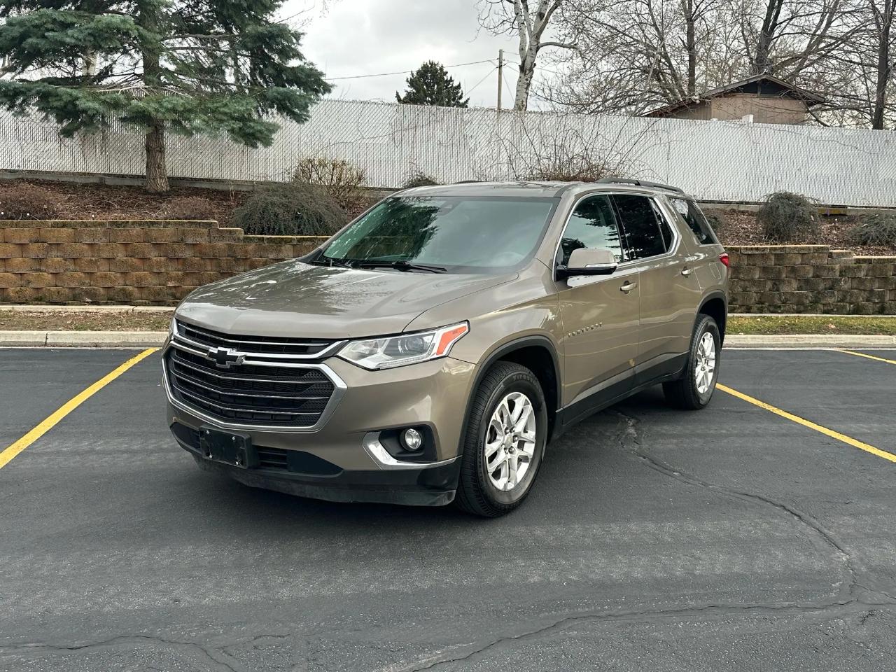 2020 Chevrolet Traverse LT Sport Utility 4D