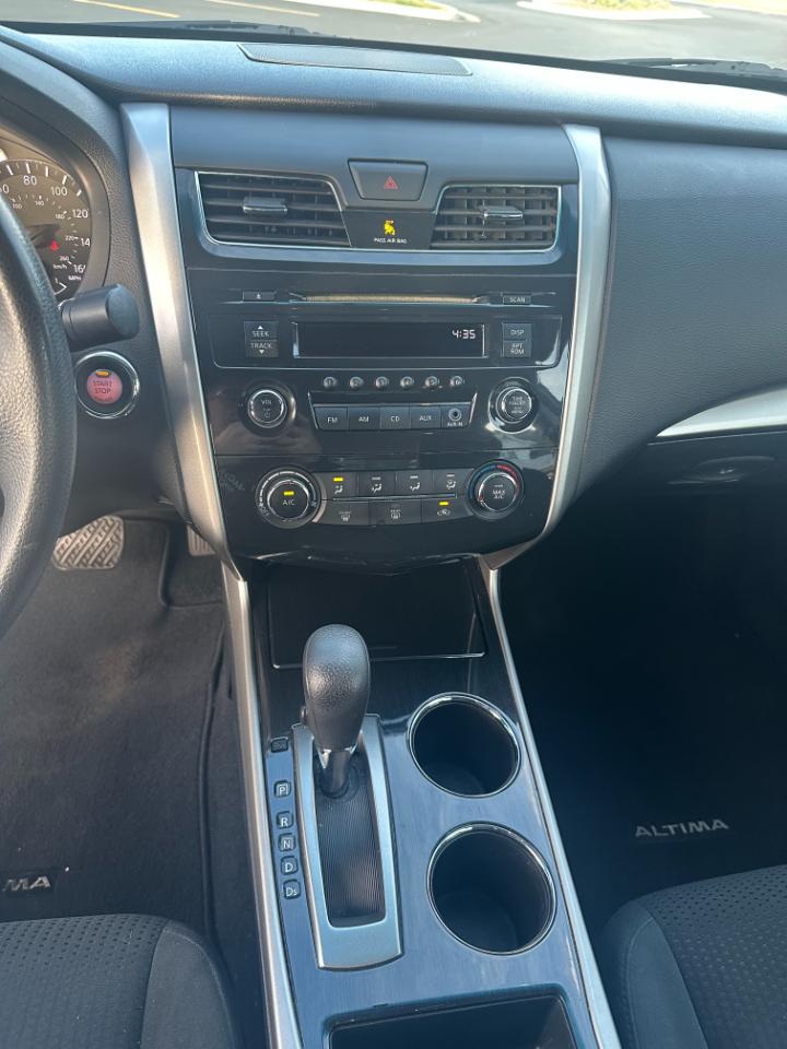 Nissan Altima  2014