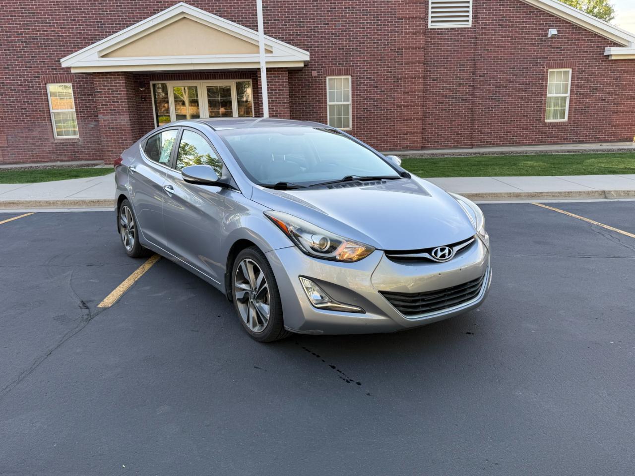 2015 Hyundai Elantra Limited Sedan 4D