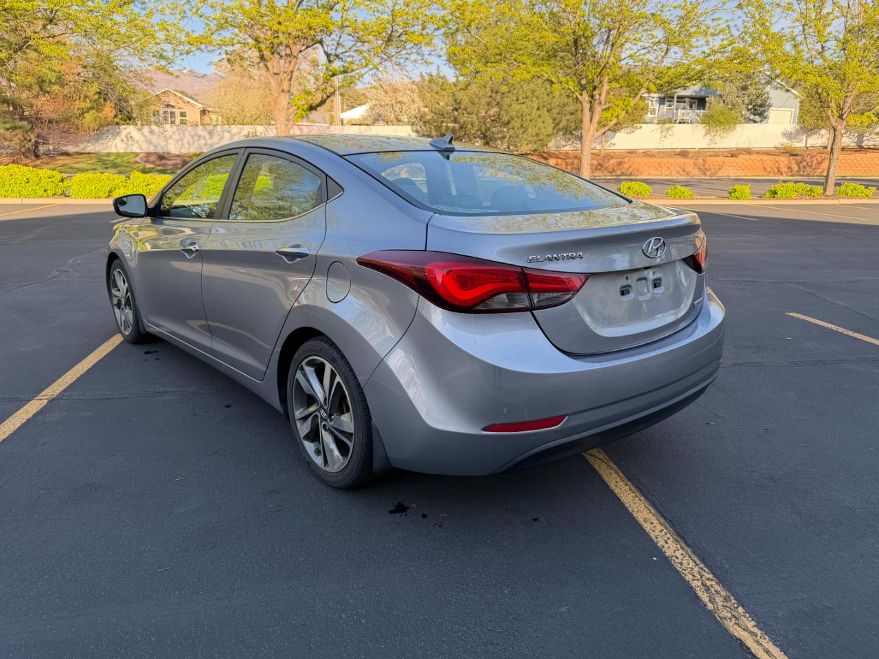 Hyundai Elantra  2015