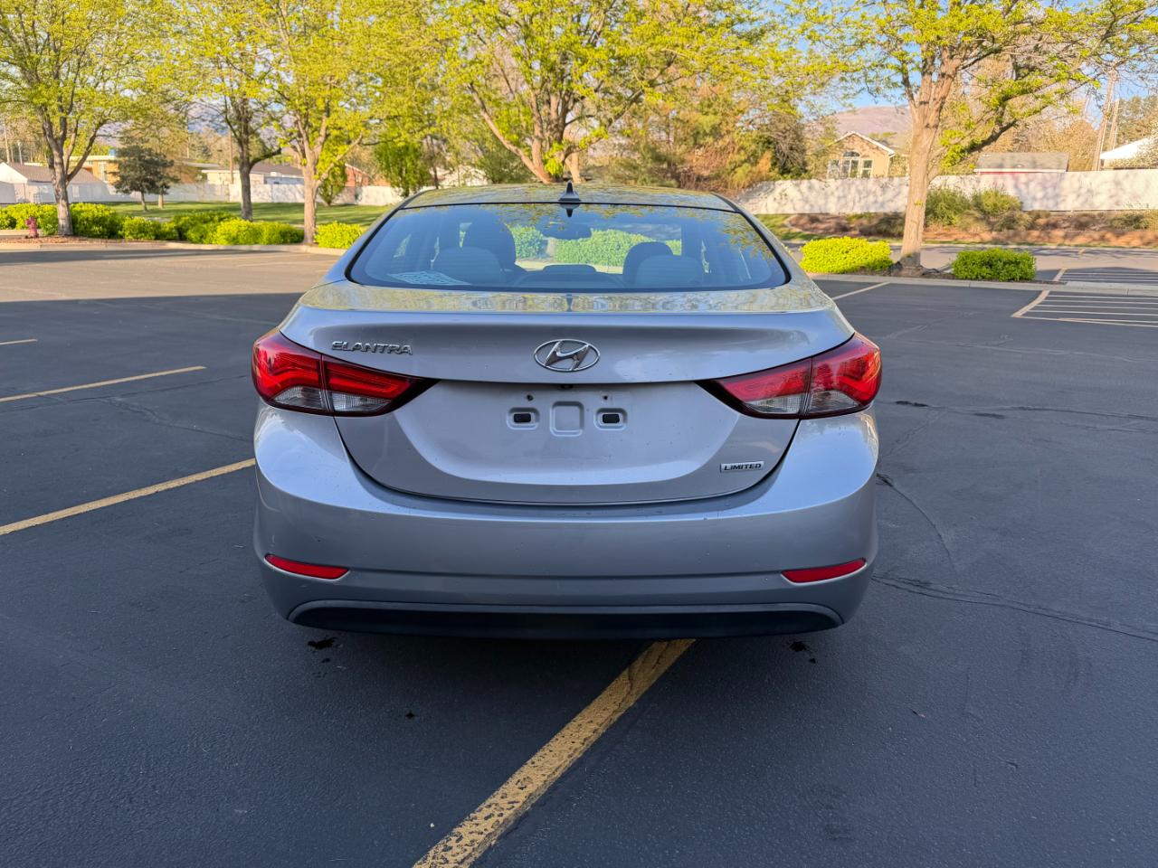 Hyundai Elantra  2015