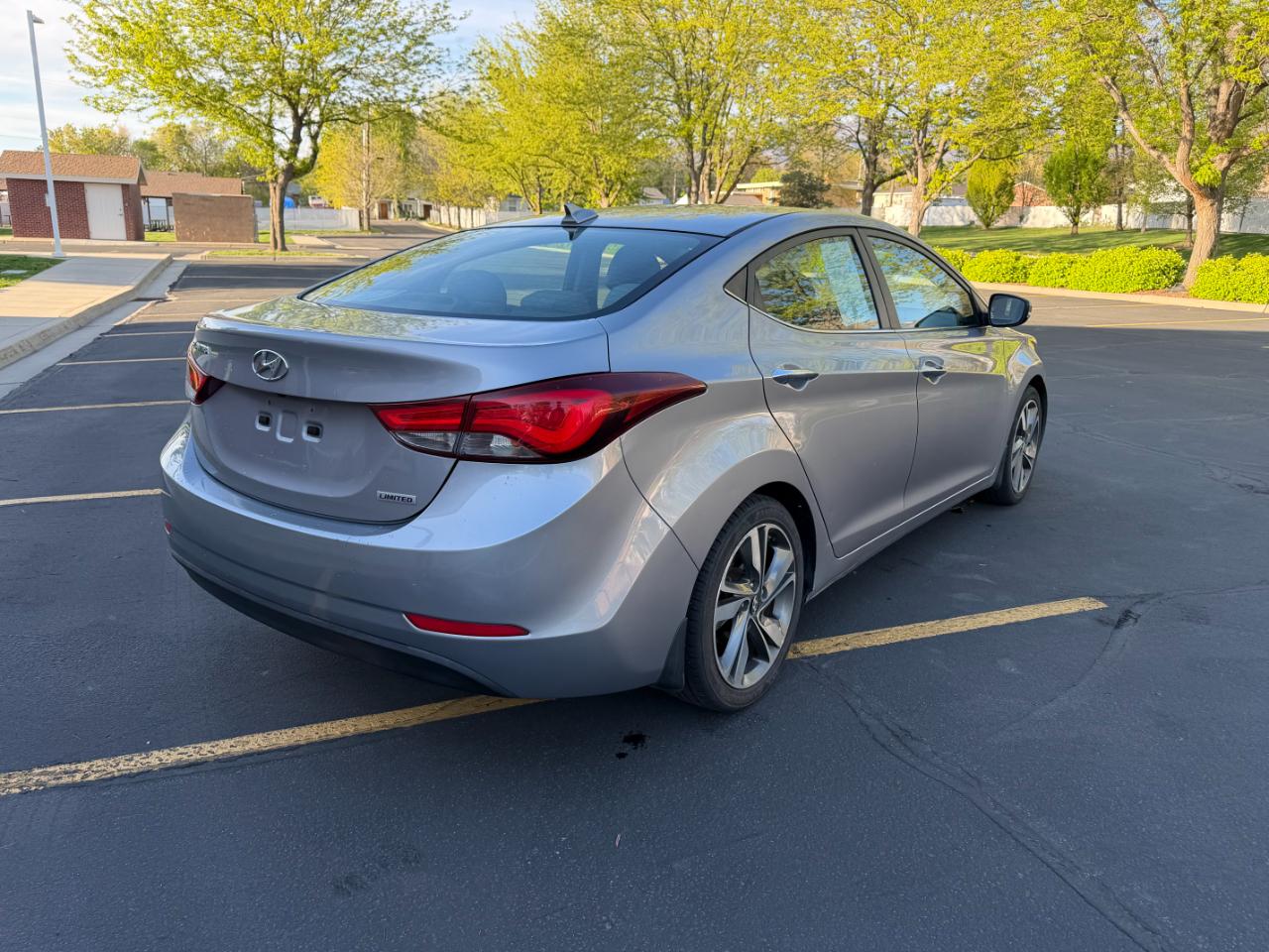 Hyundai Elantra  2015
