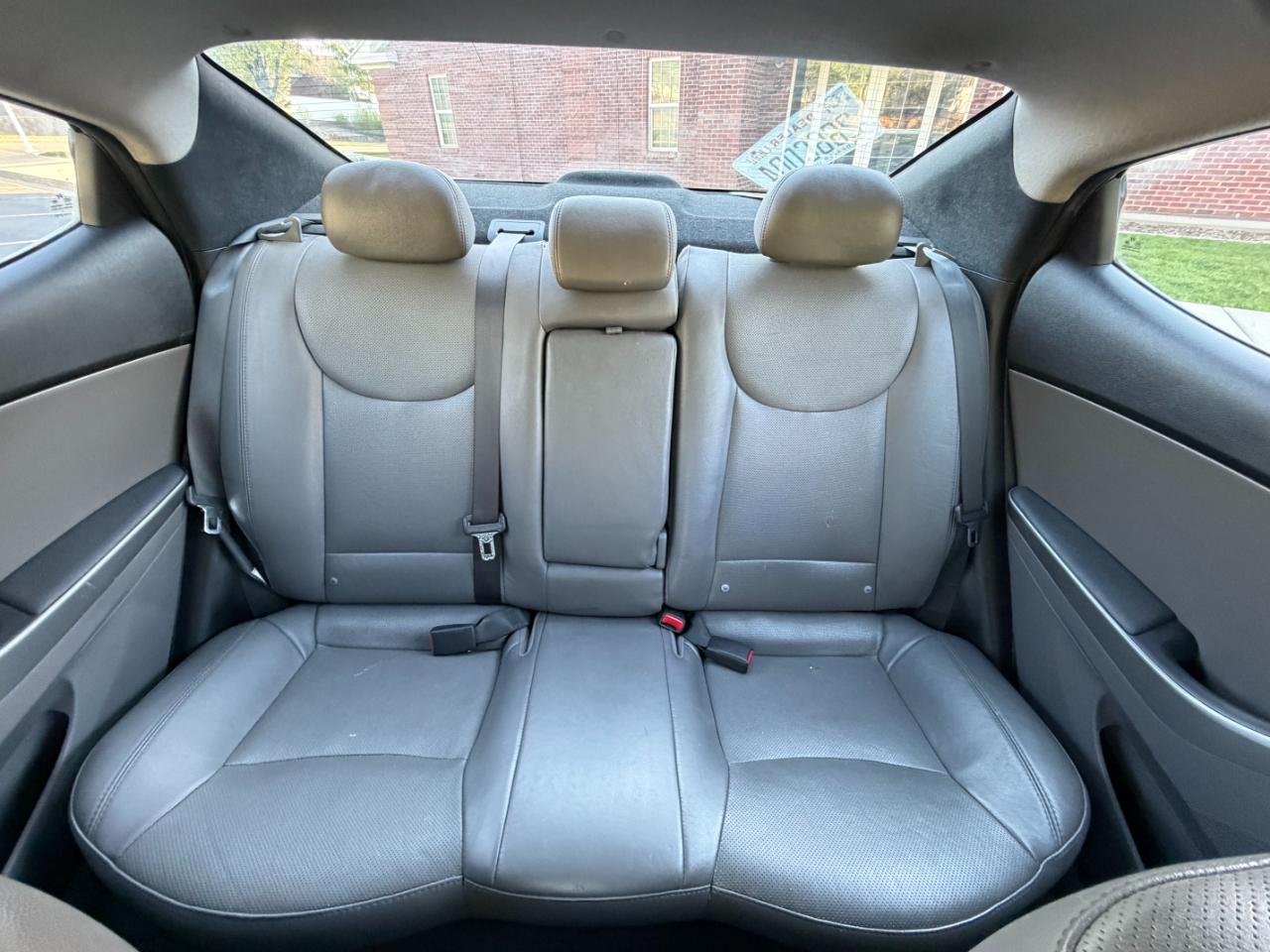 Hyundai Elantra  2015