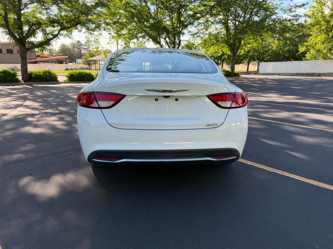 Chrysler 200  2016