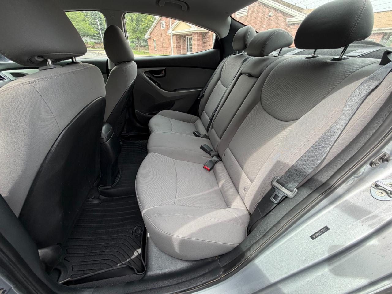 Hyundai Elantra  2016