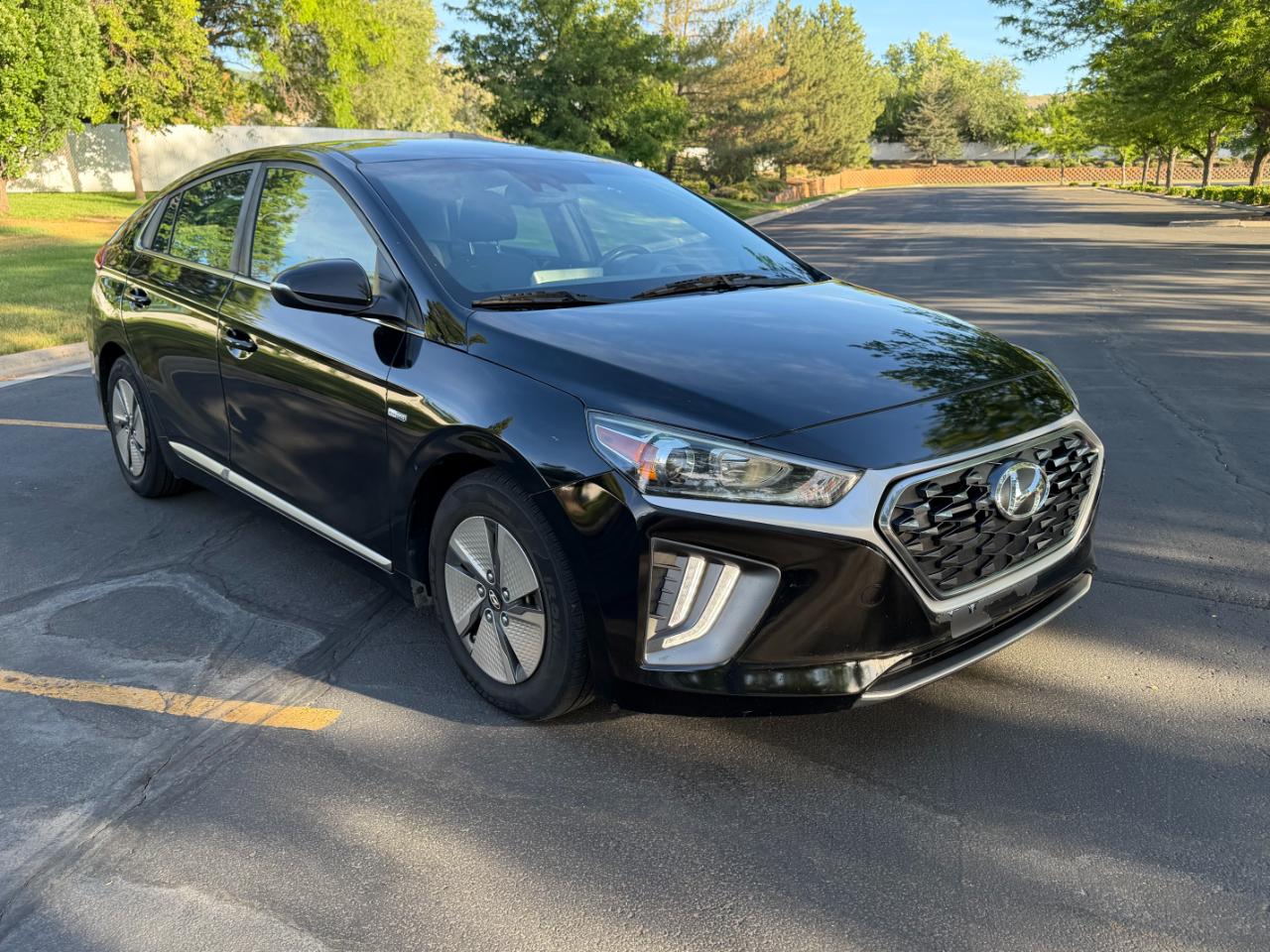 Hyundai Ioniq Hybrid  2020