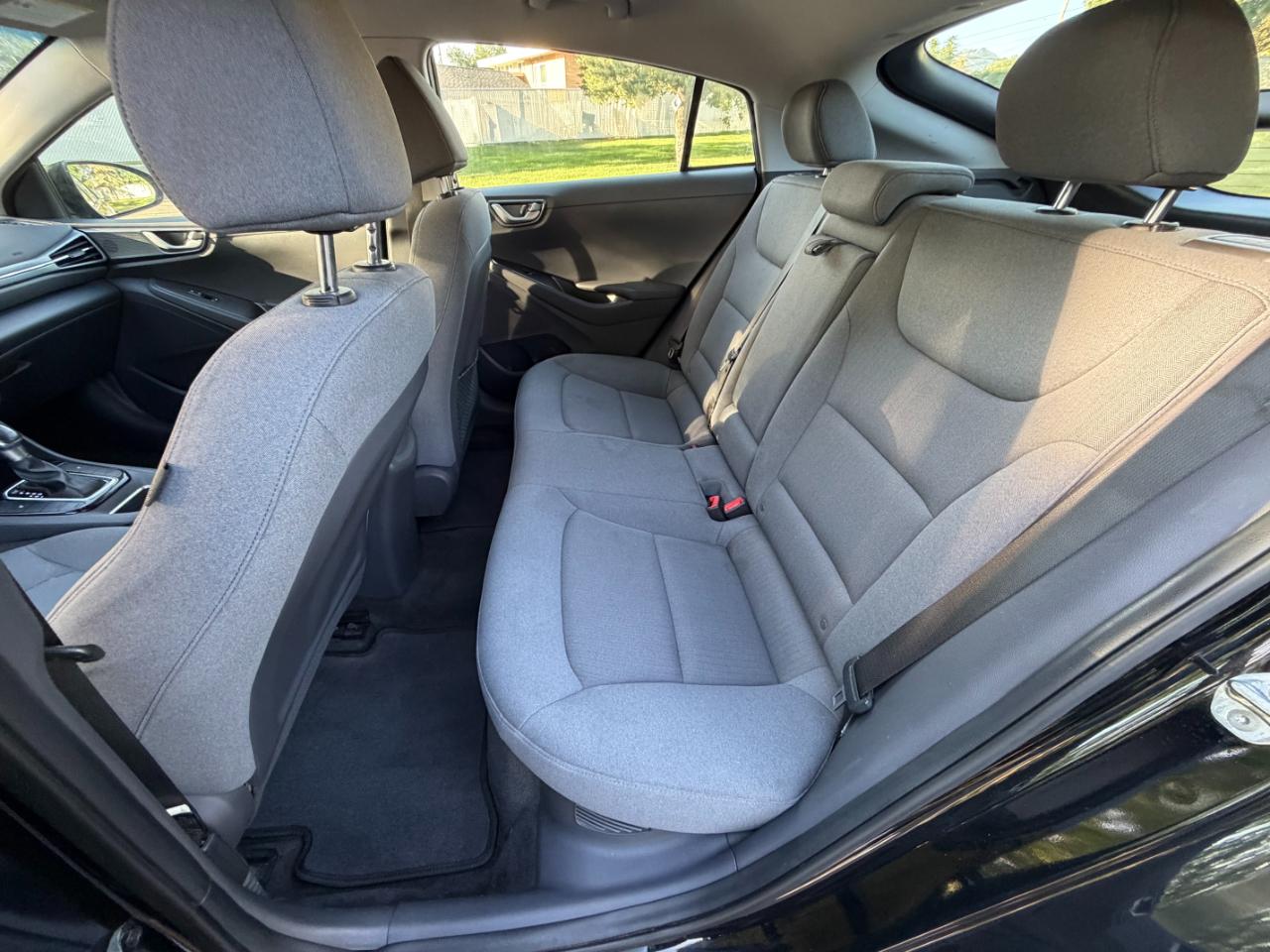 Hyundai Ioniq Hybrid  2020