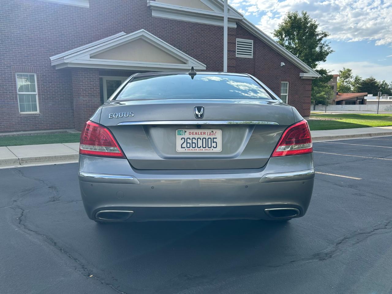 Hyundai Equus  2012