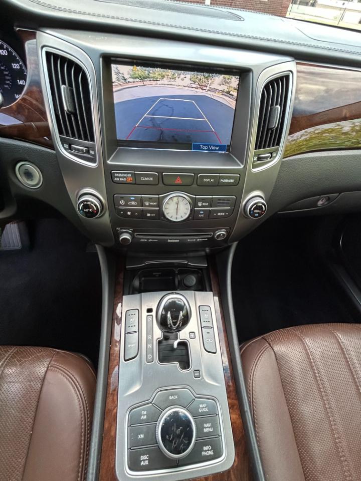 Hyundai Equus  2012
