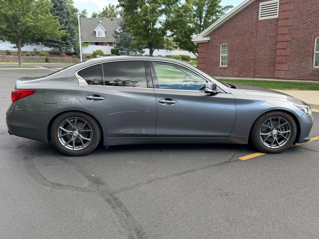 Infiniti Q50  2017