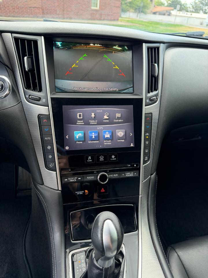Infiniti Q50  2017