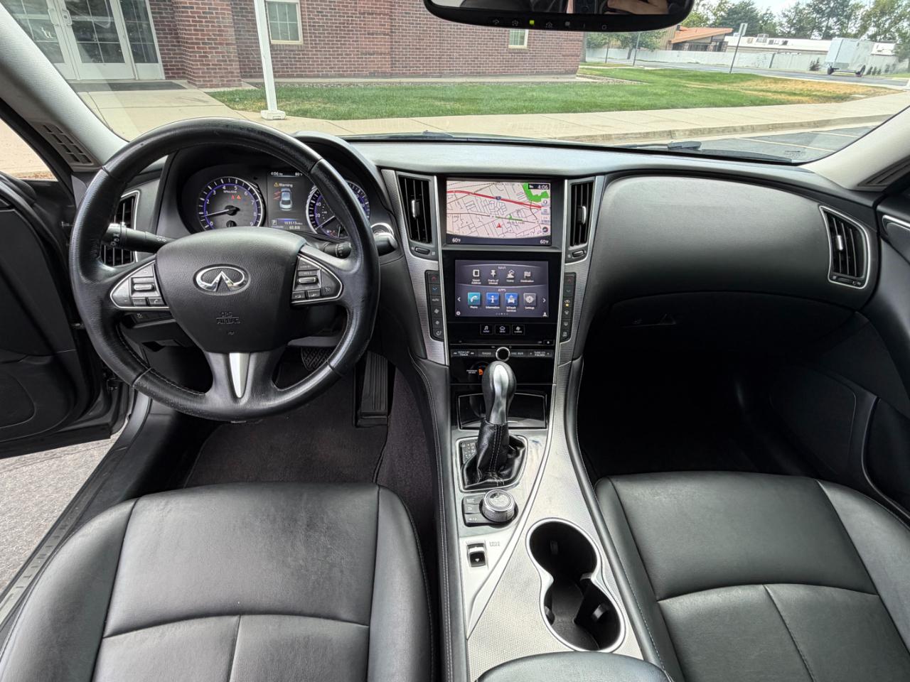 Infiniti Q50  2017