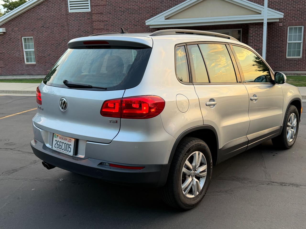 Volkswagen Tiguan  2016