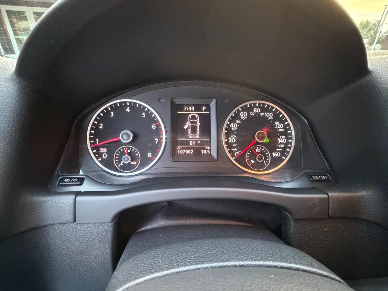 Volkswagen Tiguan  2016