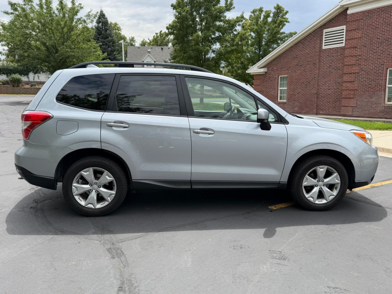 Subaru Forester  2016