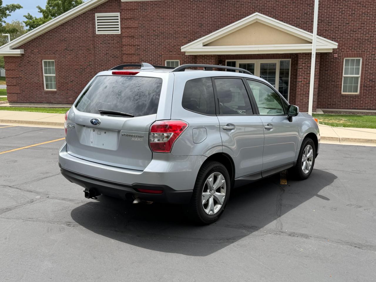 Subaru Forester  2016