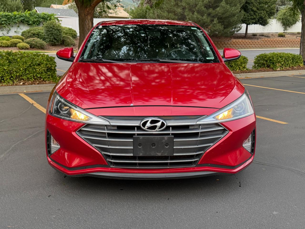 Hyundai Elantra  2020