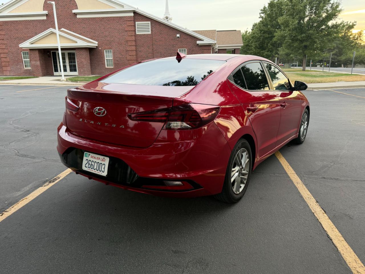 Hyundai Elantra  2020