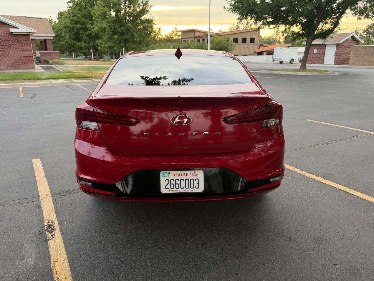 Hyundai Elantra  2020