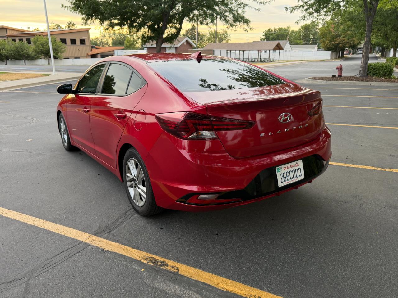 Hyundai Elantra  2020