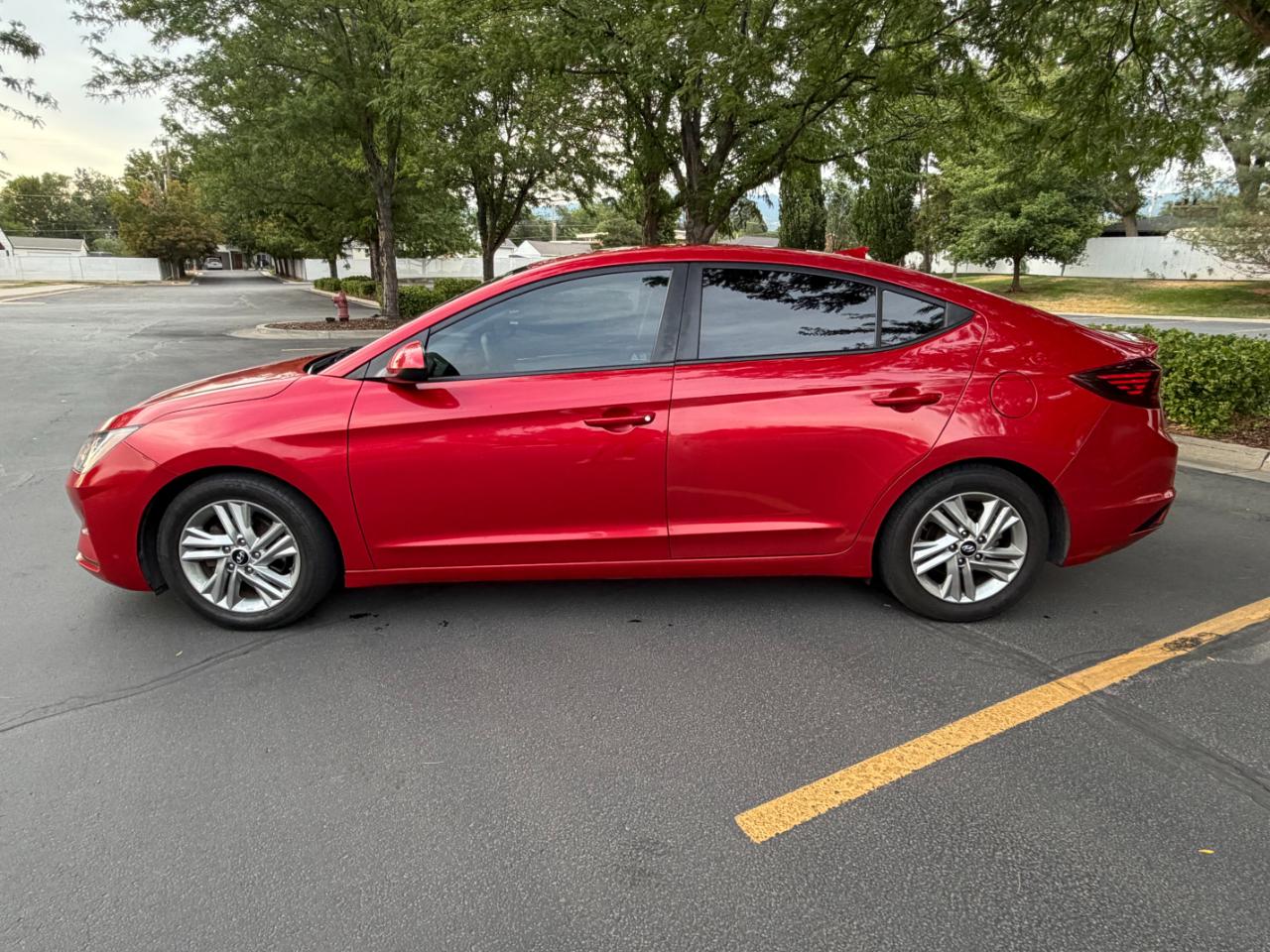 Hyundai Elantra  2020