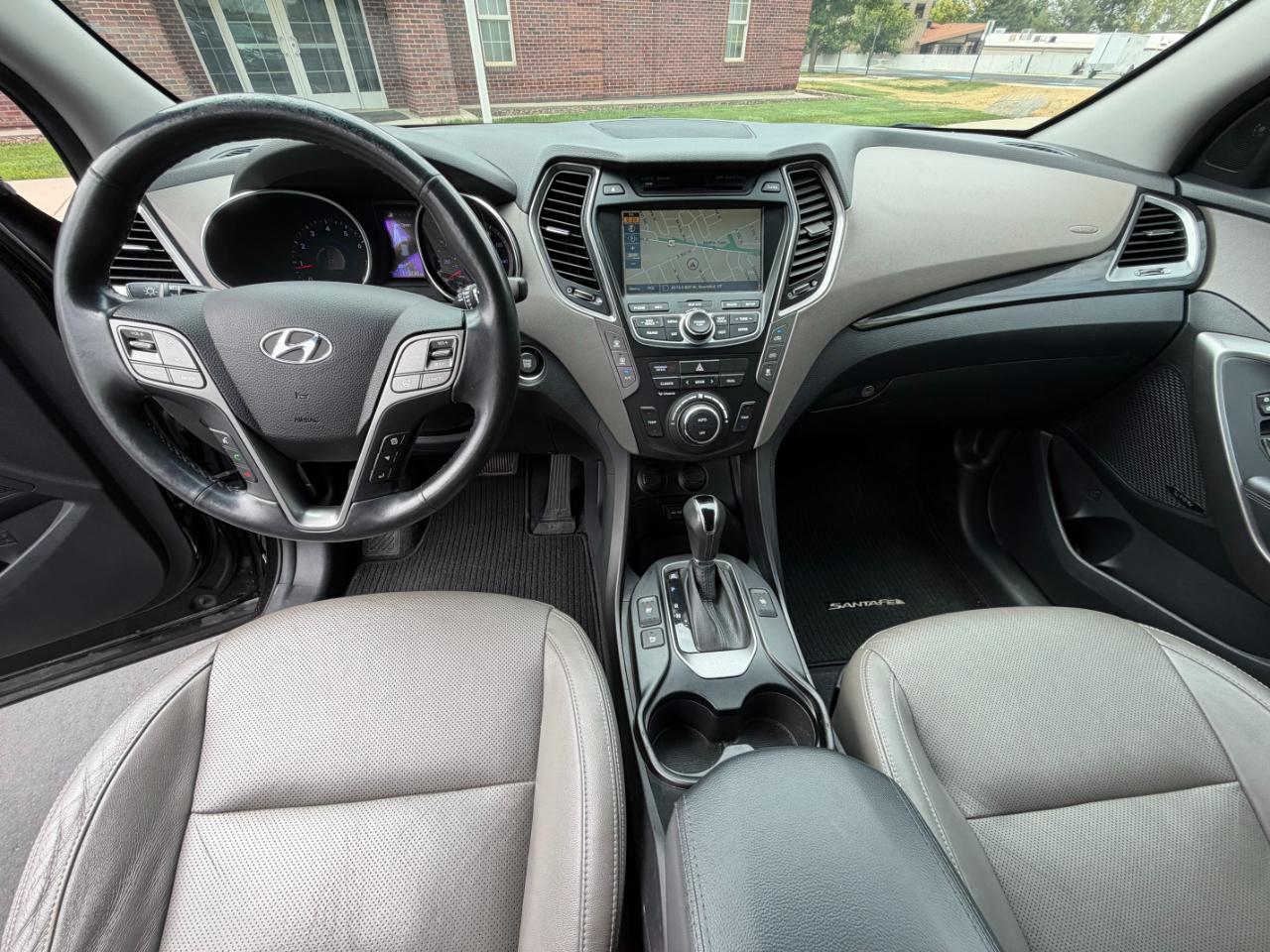 Hyundai Santa Fe  2015