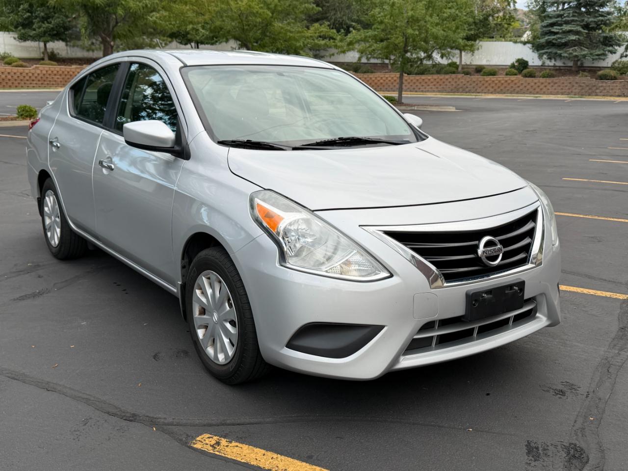 Nissan Versa  2016