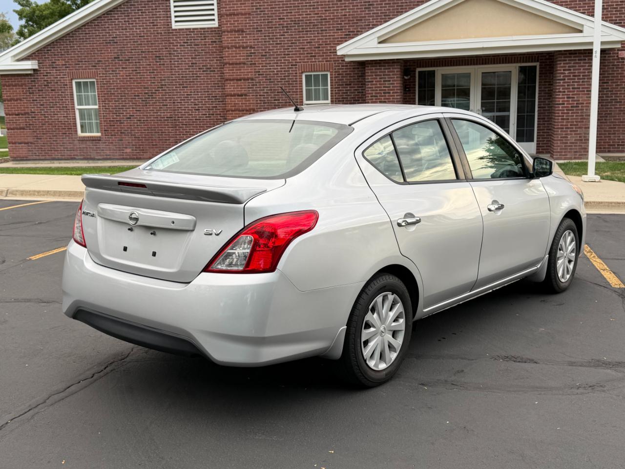 Nissan Versa  2016