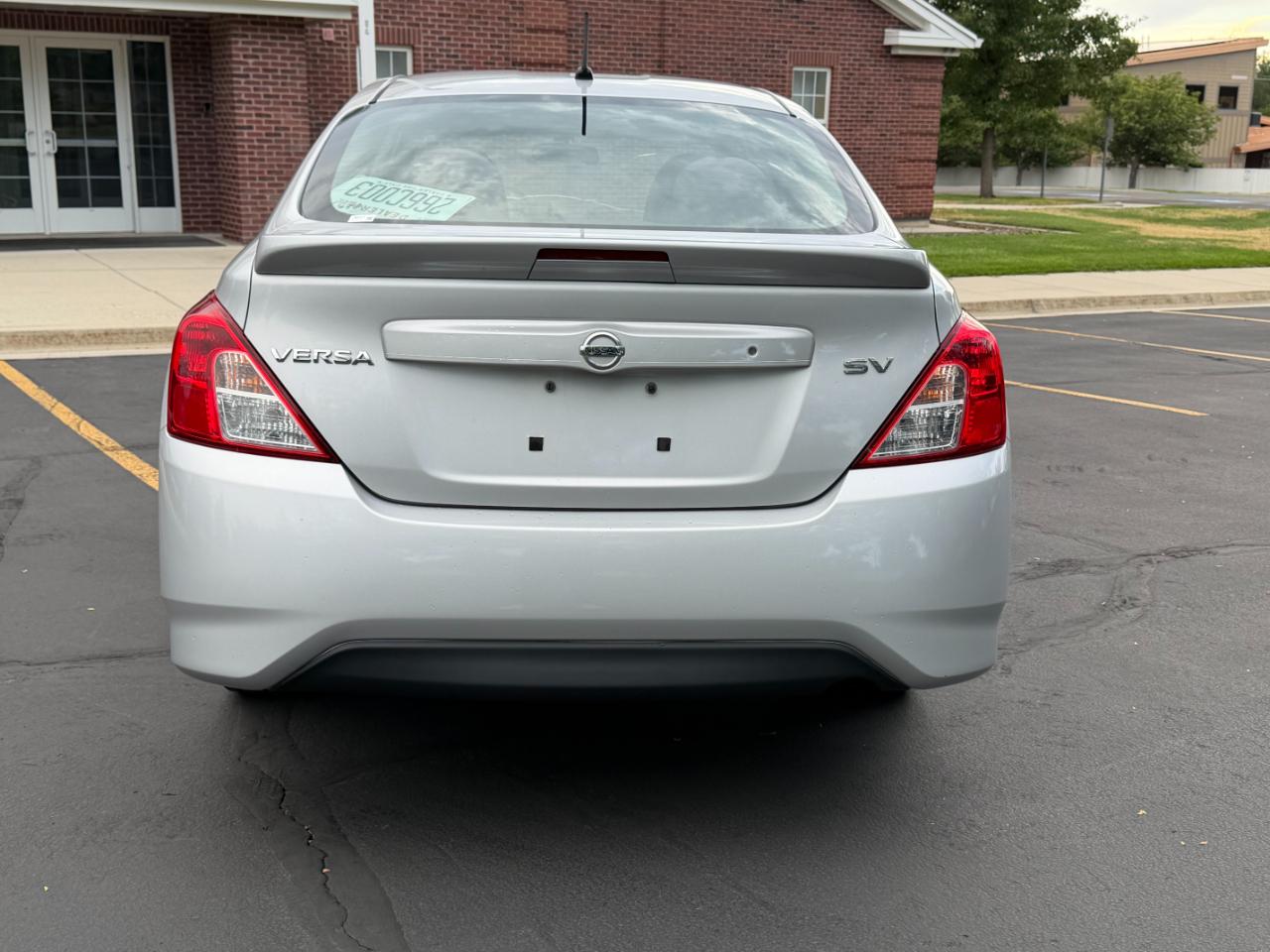 Nissan Versa  2016
