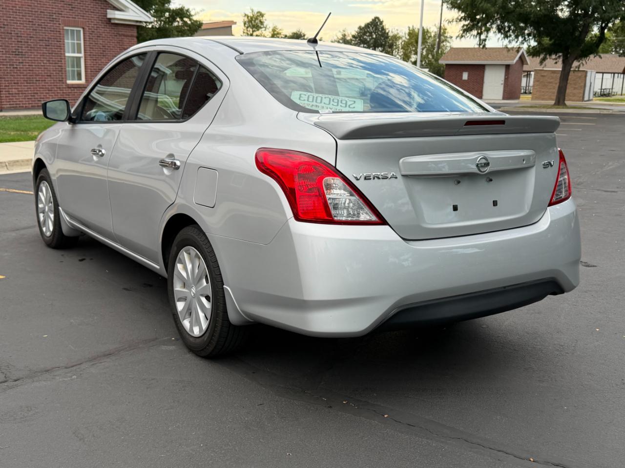 Nissan Versa  2016
