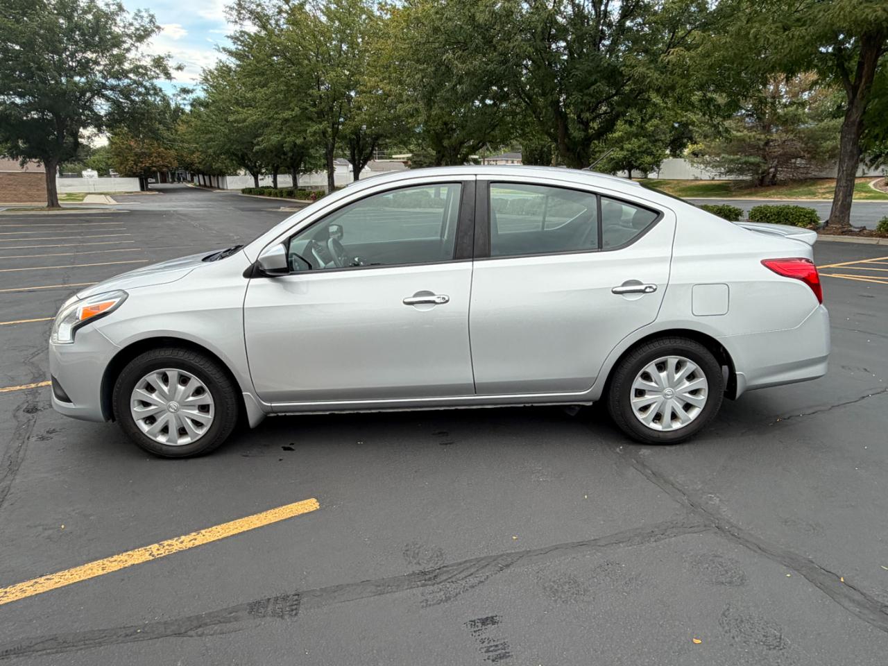 Nissan Versa  2016