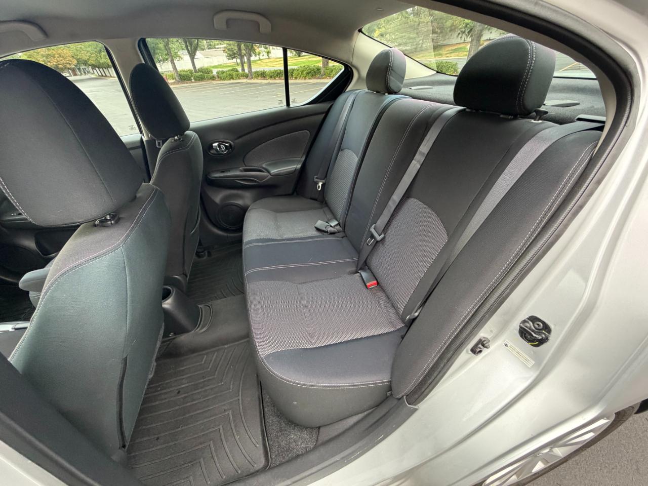 Nissan Versa  2016