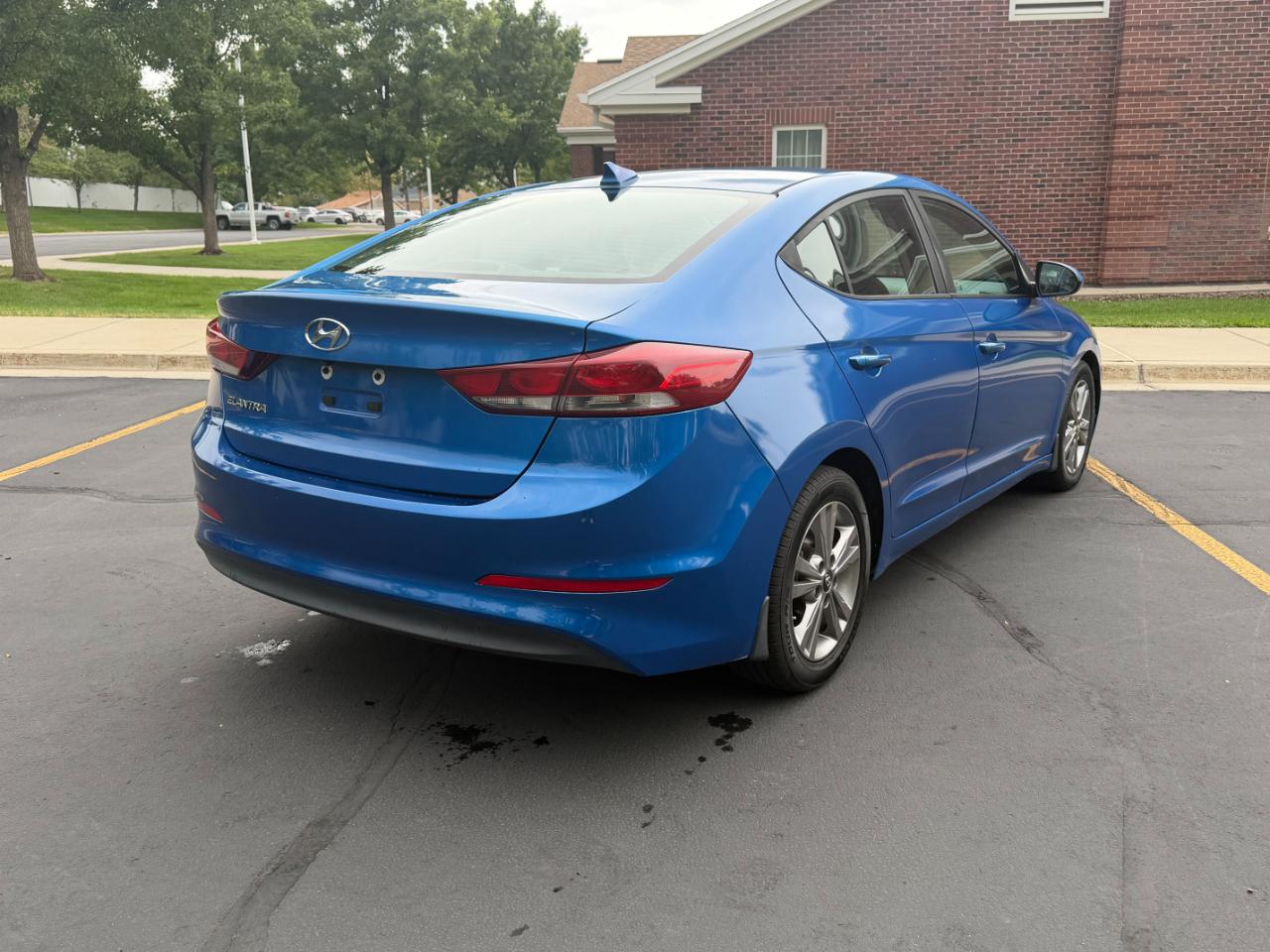 Hyundai Elantra  2018