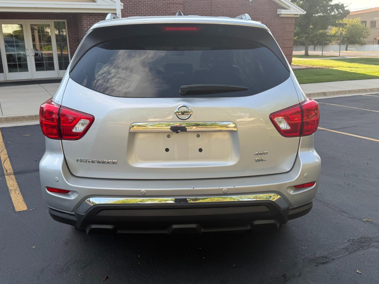 Nissan Pathfinder  2018