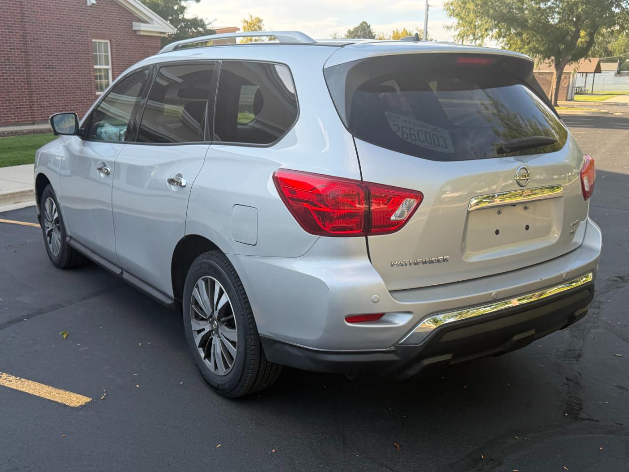 Nissan Pathfinder  2018