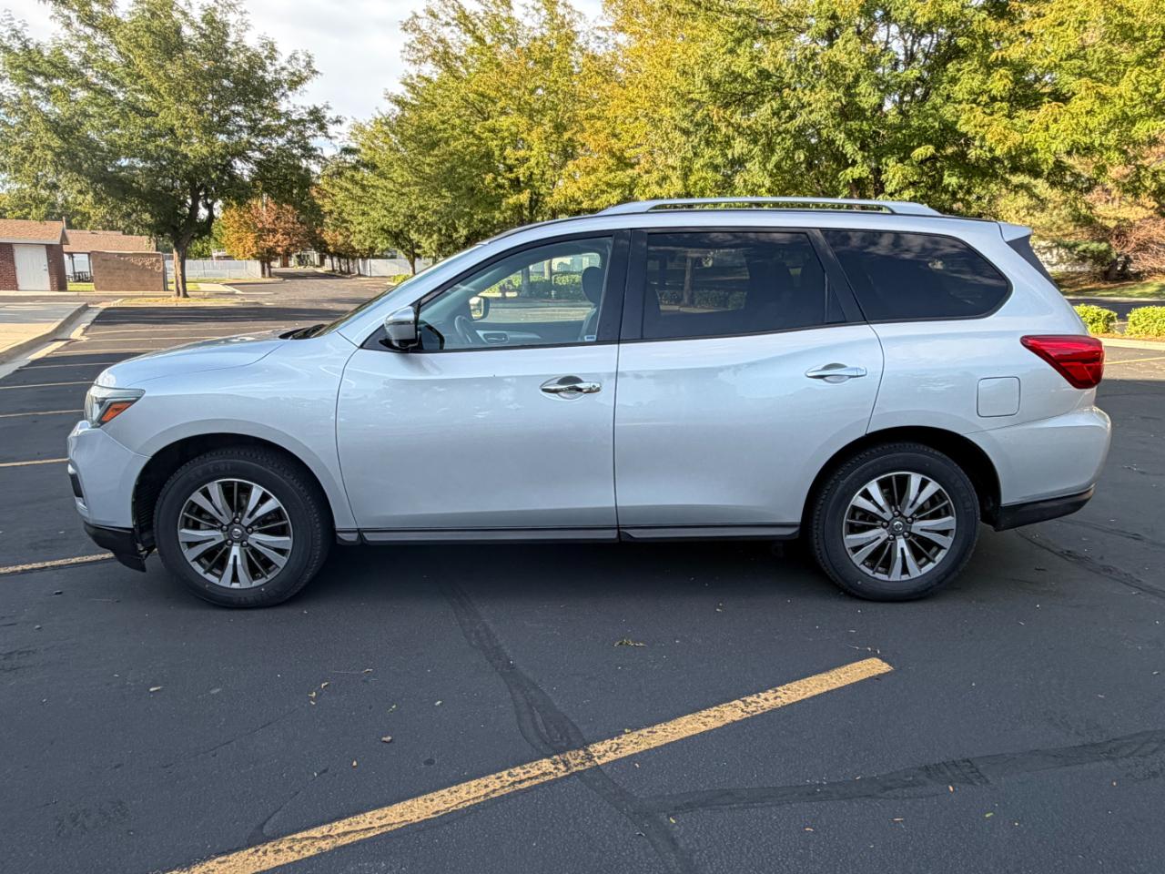 Nissan Pathfinder  2018